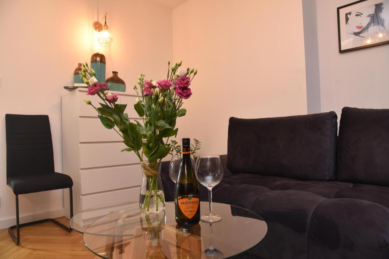 Good Feeling Rynek Wroclaw Apartment Exterior photo